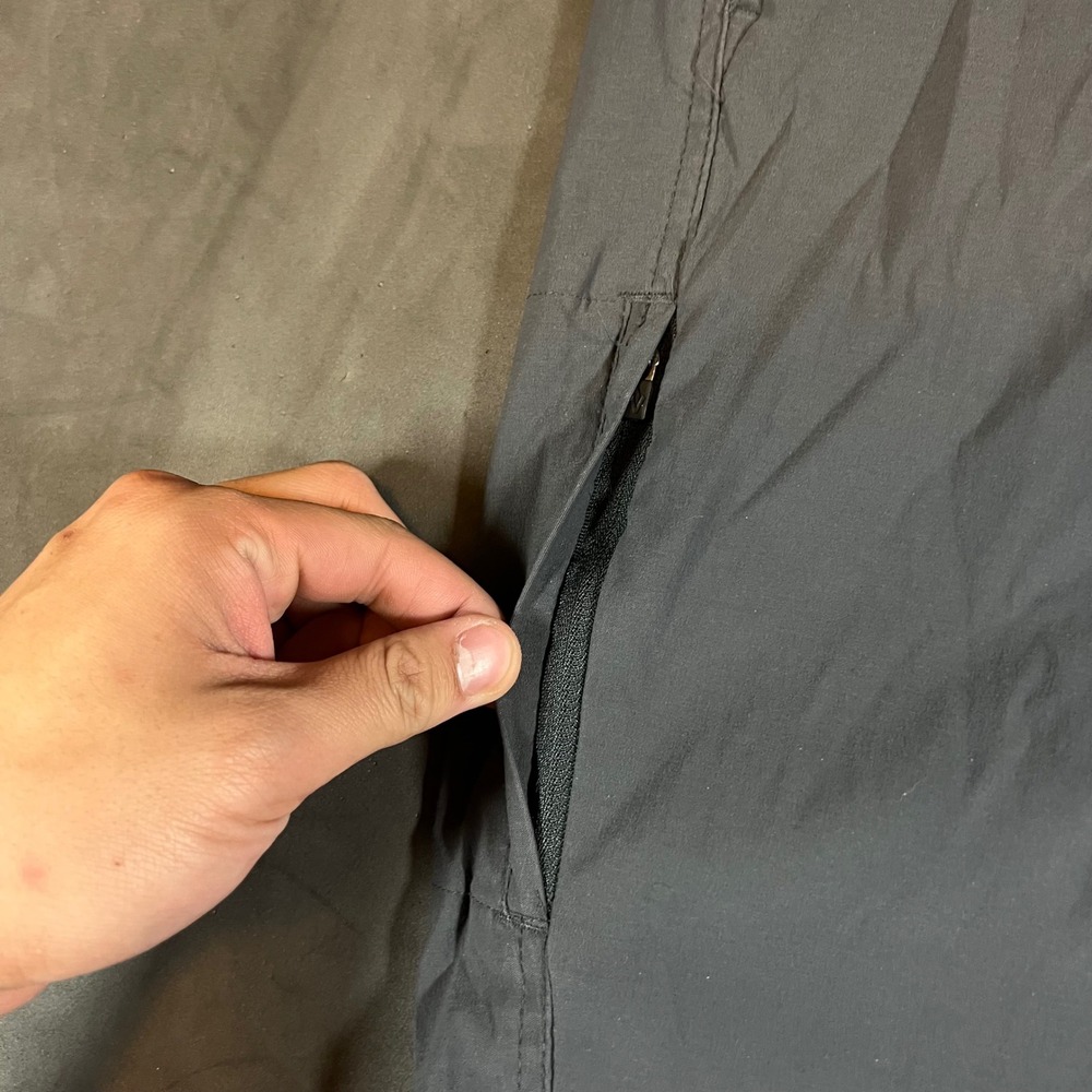 Eddie Bauer Men's Travex Cargo Pants 34 x 36 Grey Stretch Nylon Hiking Zip - Picture 4 of 8